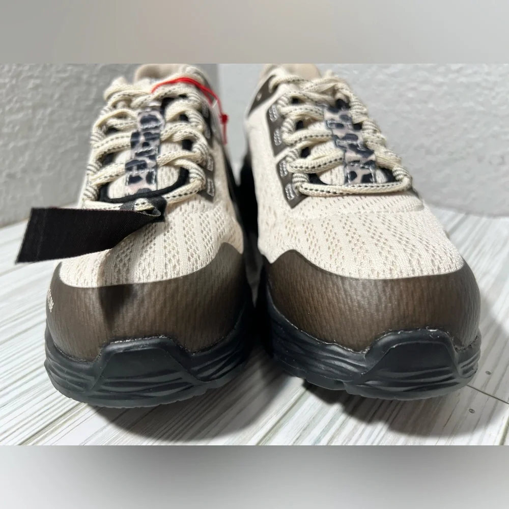 Rocky SR Athletix Composite Toe Beige Work Shoe Sneakers women size 8.5 RKK423ZA